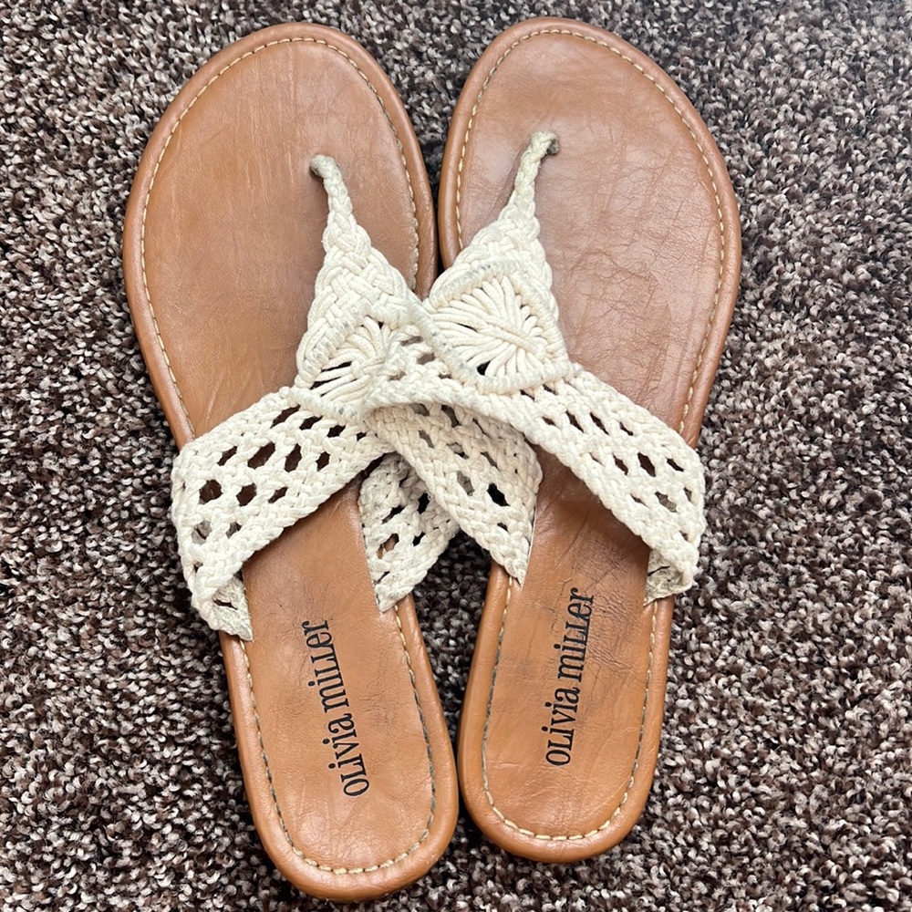 Ladies size 9 Crochet flip-flop